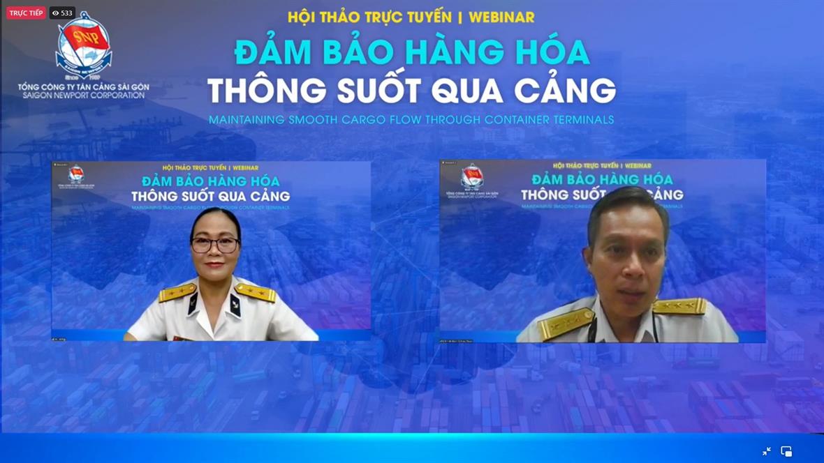  Ông Nguyễn Hữu Đức- Giám đốc Cảng Tân Cảng - Hiệp Phước trả lời câu hỏi