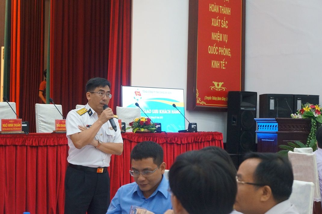 Đại tá Trần Khánh Hoàng - PTGĐ - phát biểu tại buổi lễ