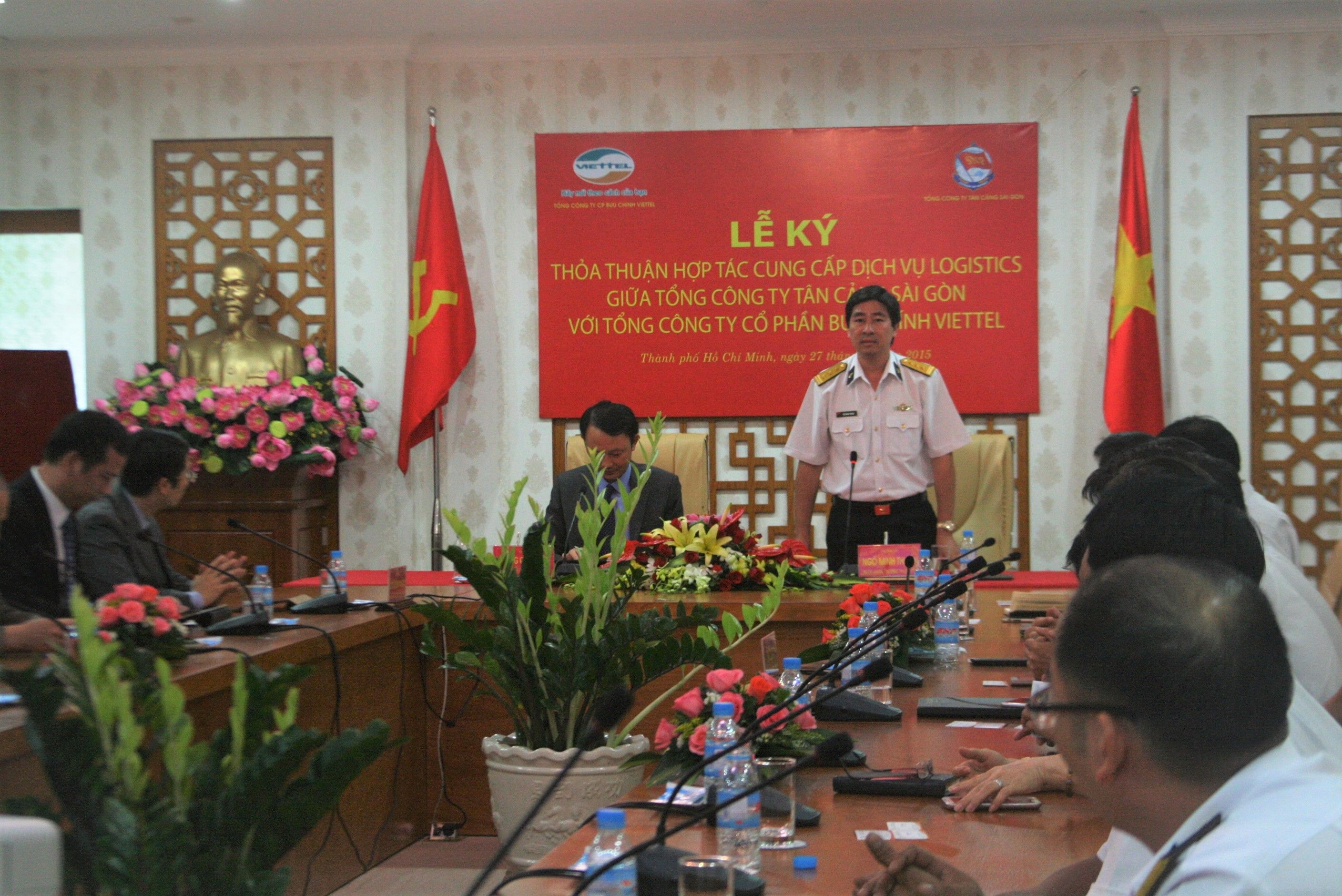Đ/c Thượng tá Ngô Minh Thuấn - Phó Tổng Giám đốc TCT TCSG phát biểu tại buổi lễ