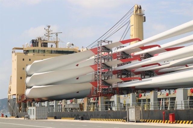 taller Adaptabilidad Trueno Welcome the maiden call of wind power turbine blades' vessel to Cam Ranh  International Port | Saigon Newport