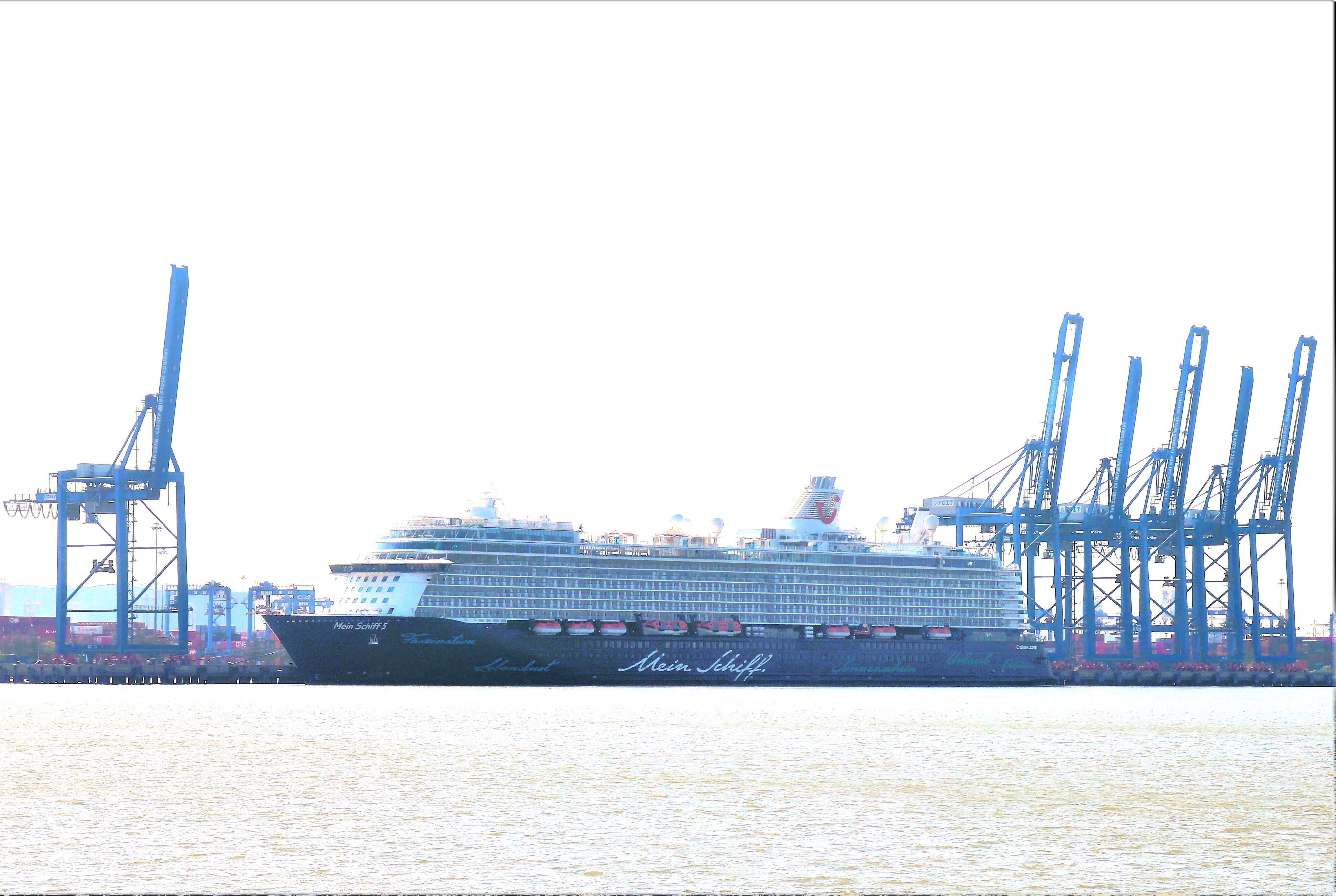 Tàu du lịch quốc tế Mein Schiff 5 cập cảng Tân Cảng – Cái Mép (TCCT) ngày 09/02/2023 #1