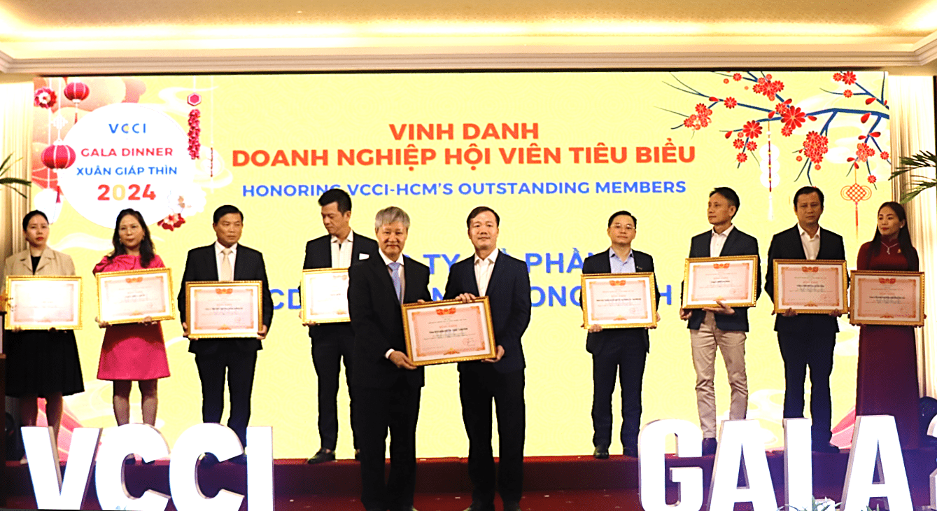 VCCI vinh danh Tân Cảng Sài Gòn có thành tích sản xuất kinh doanh xuất sắc, đóng góp cho sự phát triển cộng đồng và Kinh tế xã hội #6