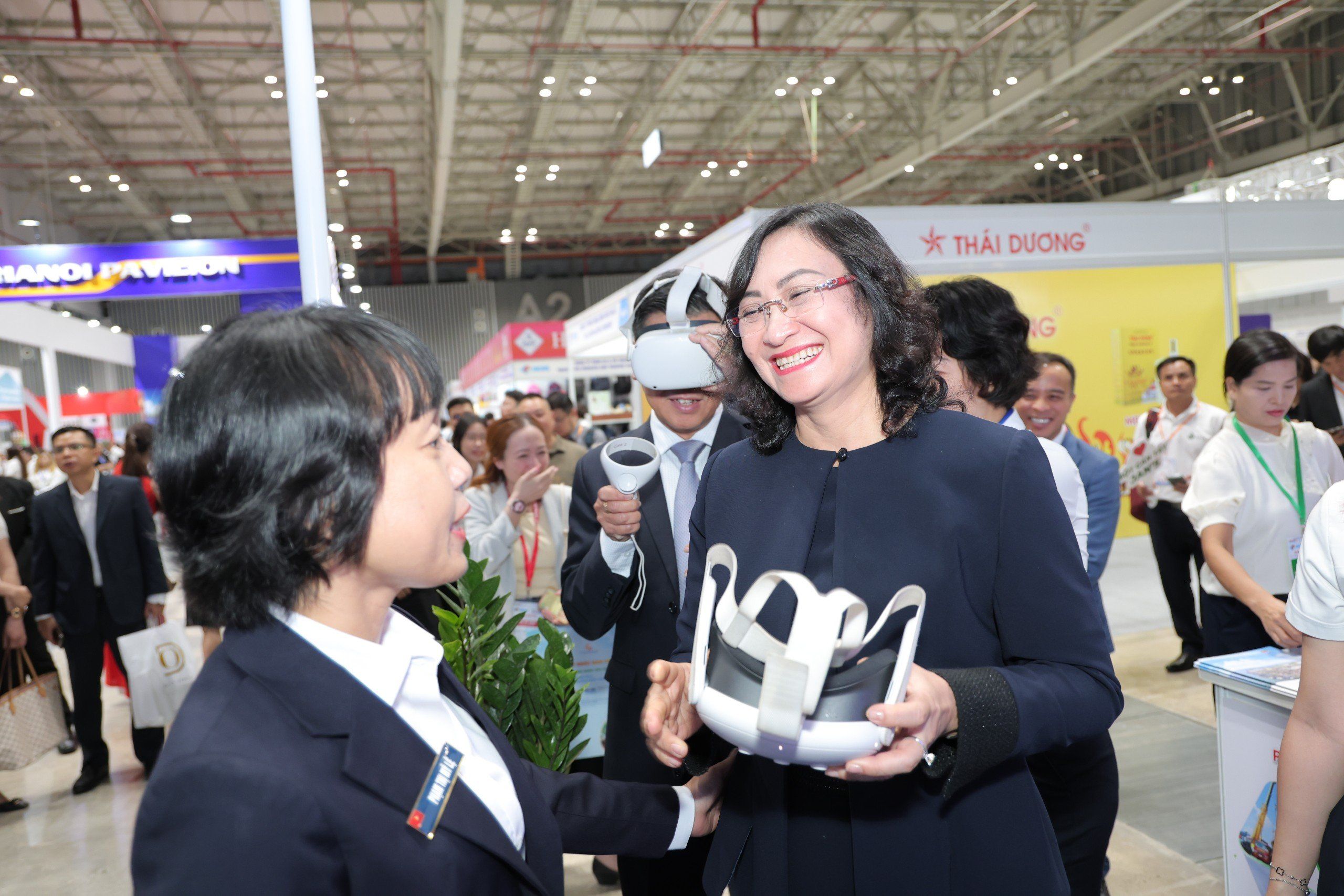 Saigon Newport Connects with Top Distributors at the 2024 International Supply Chain Connection Exhibition