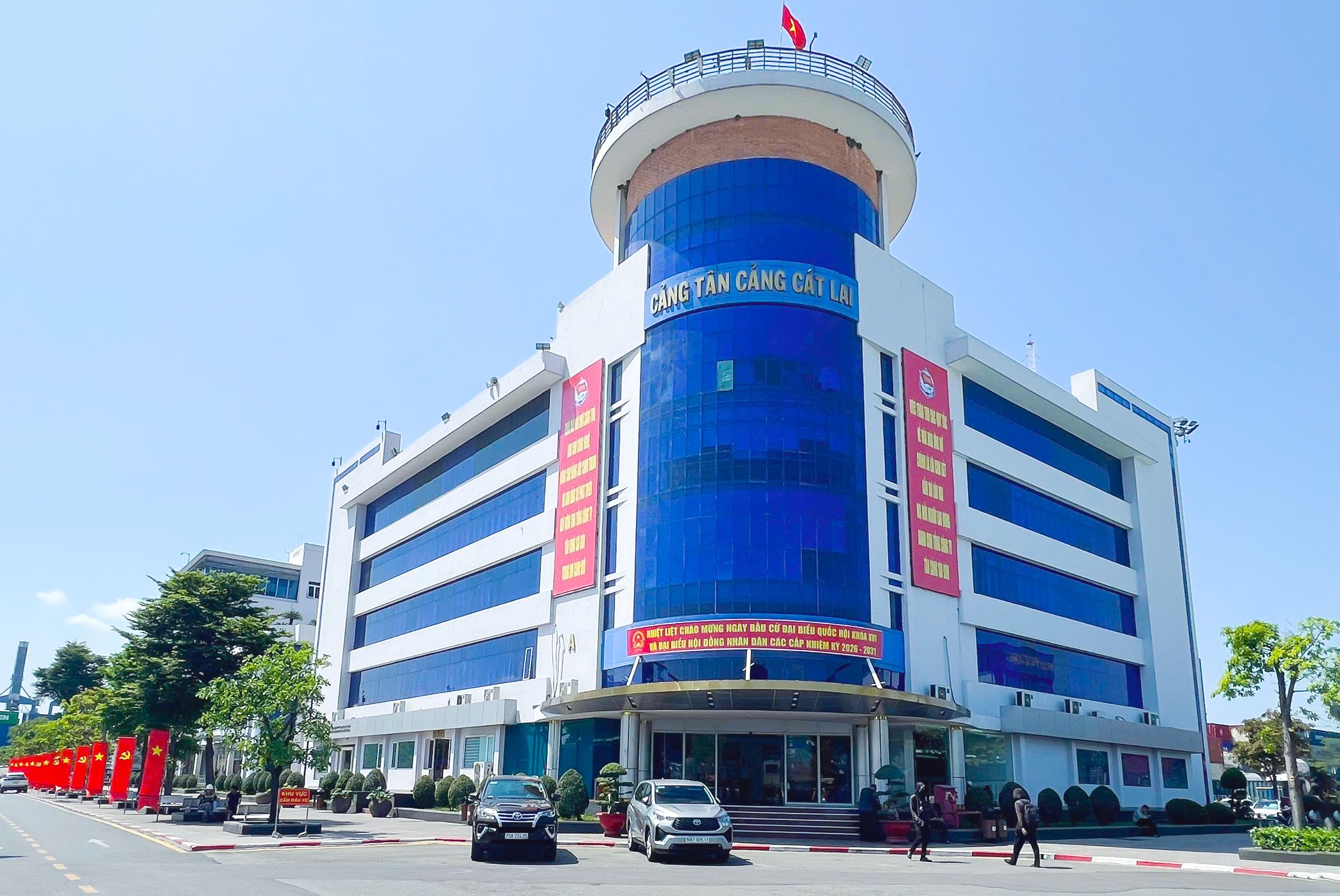 Tuyên truyền, cổ động bầu đại biểu Quốc hội và HĐND các cấp nhiệm kỳ 2026-2031 tại cảng Tân Cảng - Cát Lái