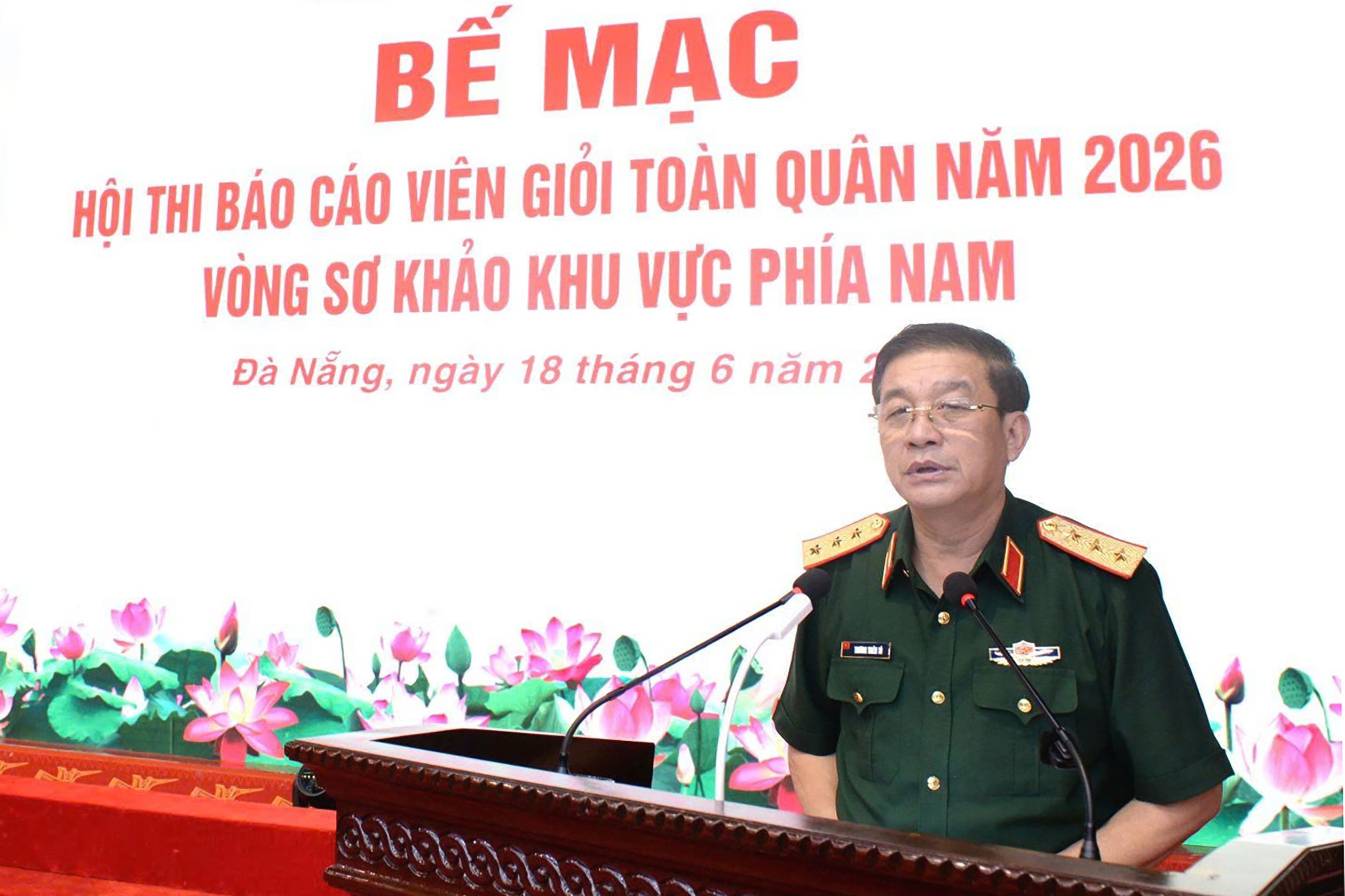 Thượng tướng Trương Thiên Tô phát biểu bế mạc hội thi