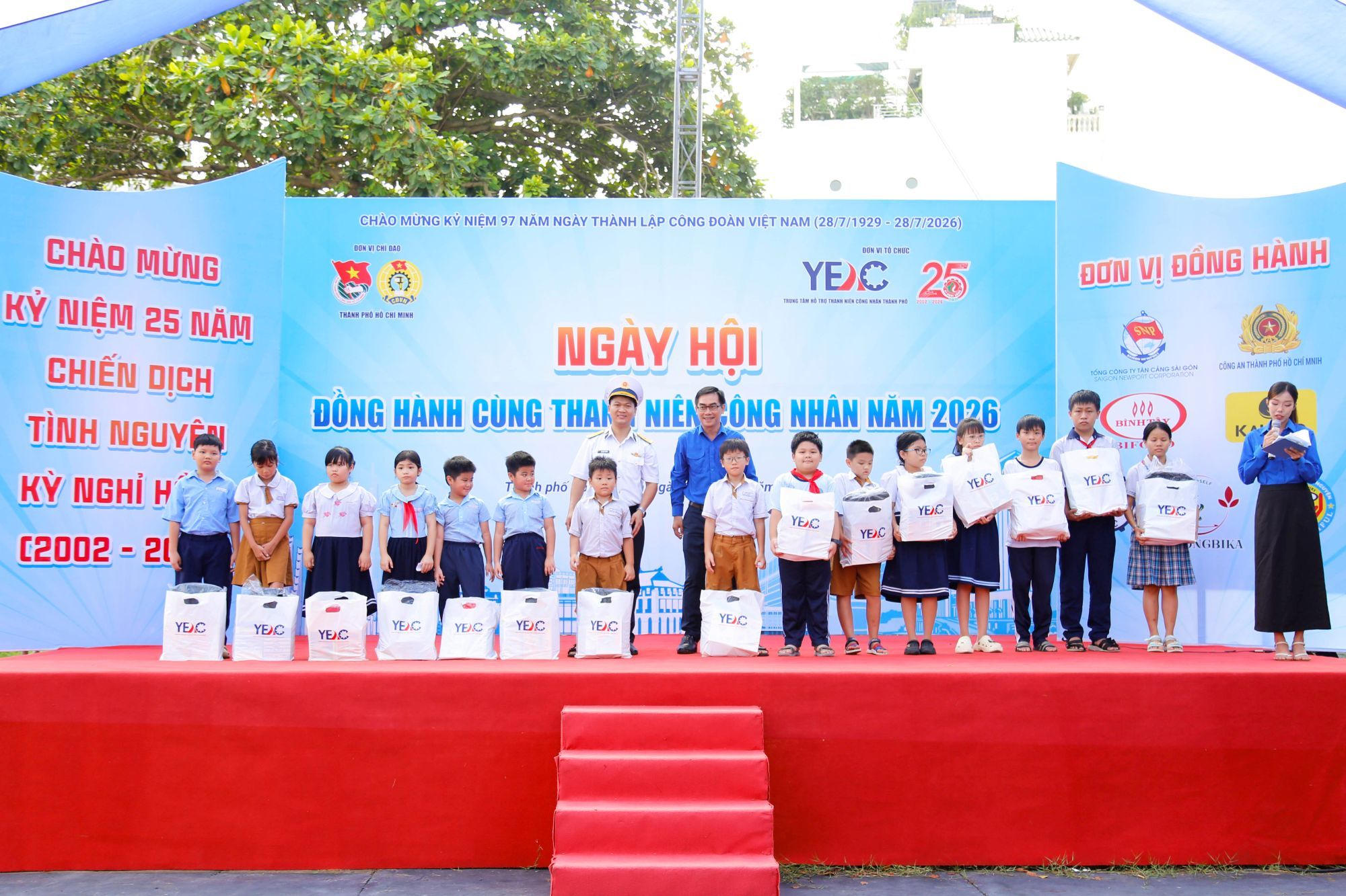 Tuổi trẻ Tân Cảng Sài Gòn đồng hành cùng Thanh niên công nhân
