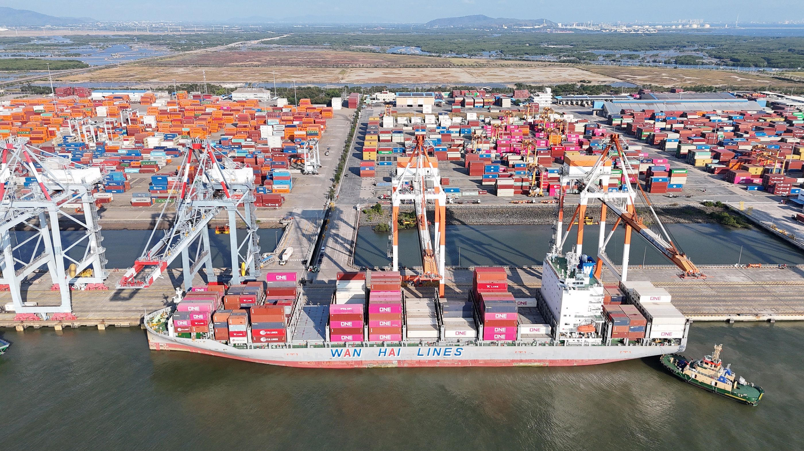 TCTT - CMIT khai thác thử nghiệm bến chung tàu WANHAI - 3.2026