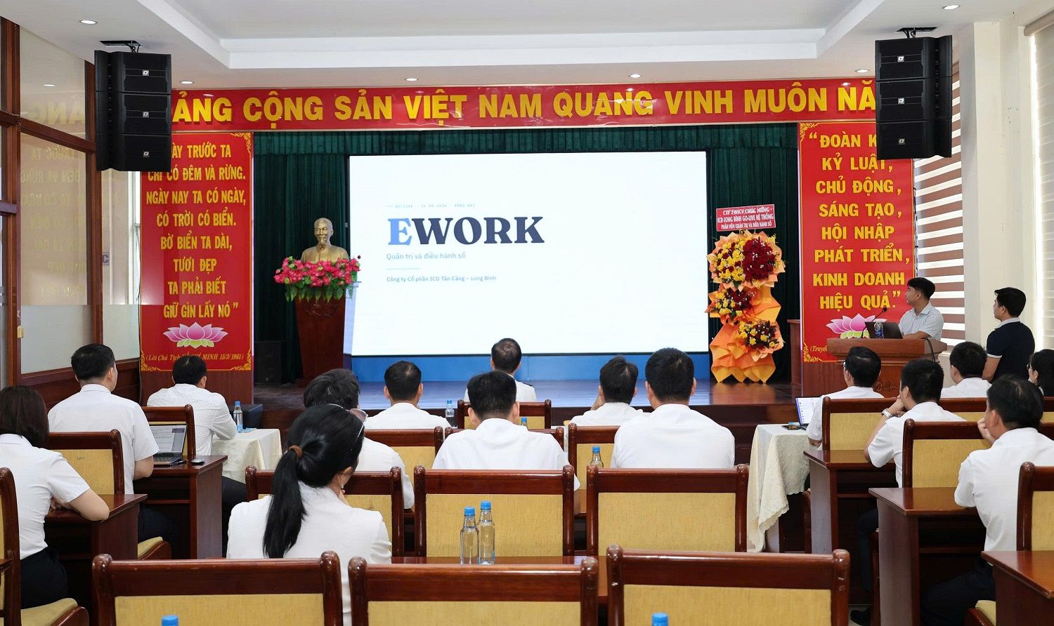 Đại diện đối tác báo cáo kết quả triển khai eWork tại ICD Tân Cảng Long Bình
