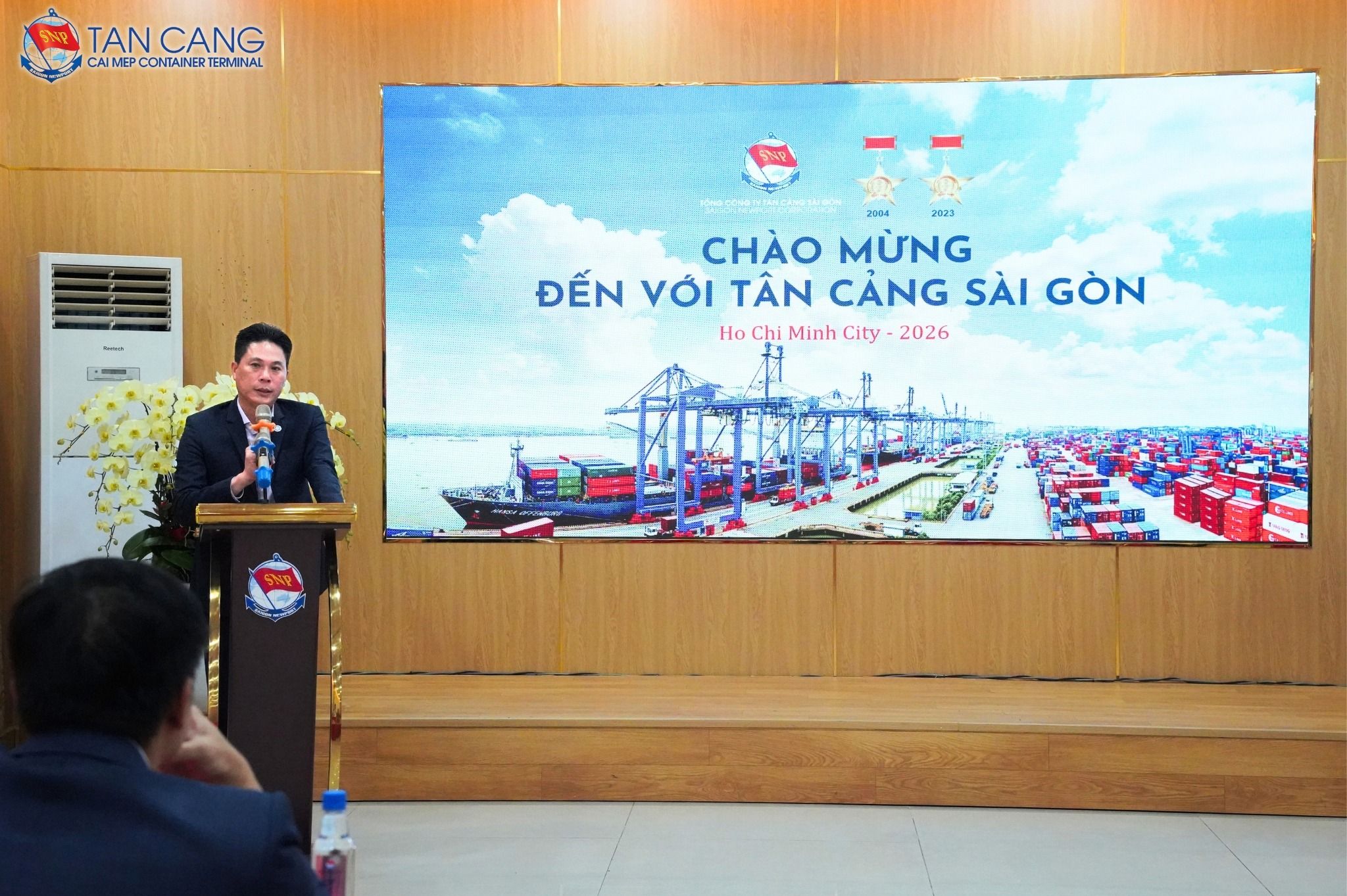 Ông Lê Tấn Nam, Chủ tịch Hội Doanh nghiệp Khu vực Tây Bắc Sài Gòn, chia sẻ cảm nhận cùng cộng đồng doanh nghiệp tham dự chương trình.