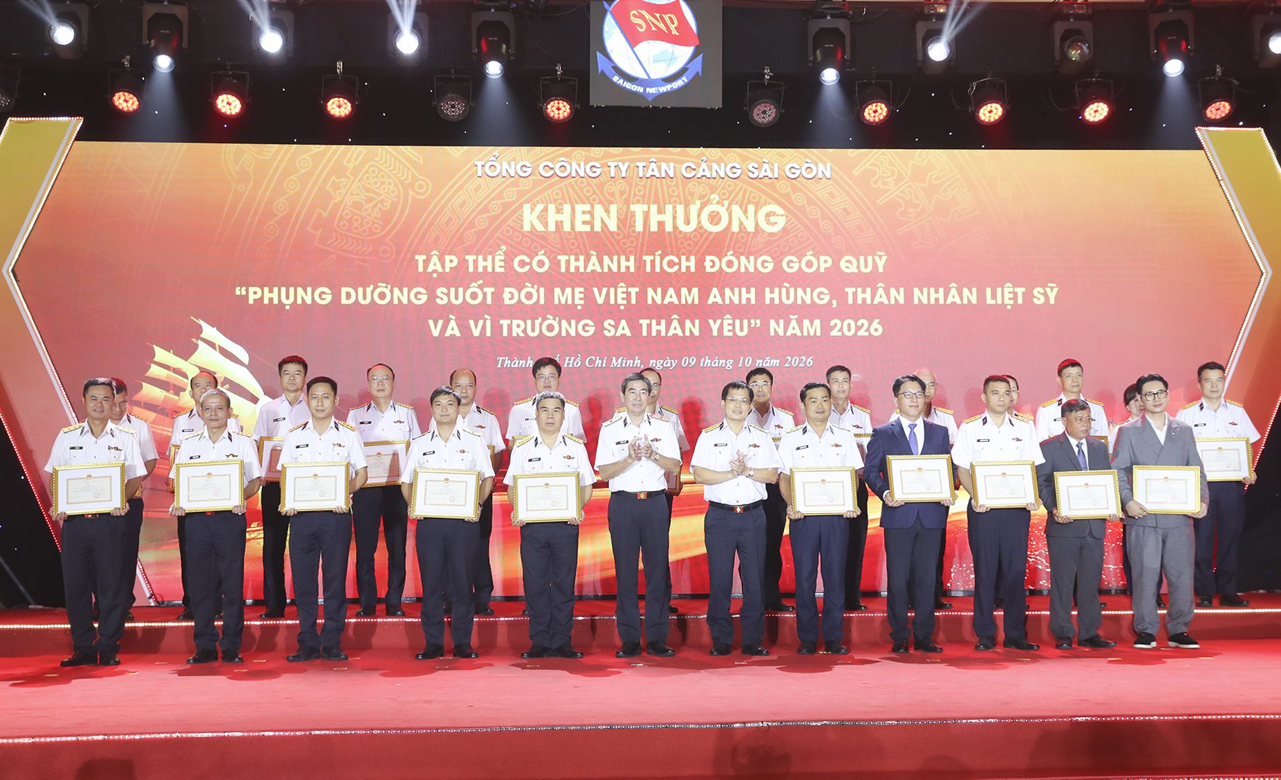 Tổng công ty Tân Cảng Sài Gòn vinh danh 18 doanh nhân tiêu biểu