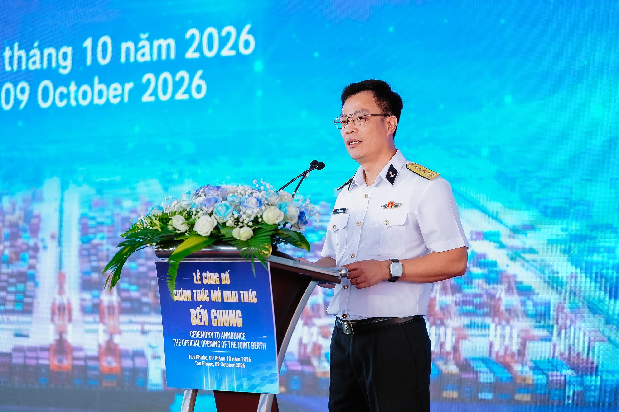 Ông Vũ Hồng Hùng, Giám đốc Cảng Tân Cảng - Cái Mép Thị Vải (TCTT) phát biểu công bố chính thức khai thác Bến chung